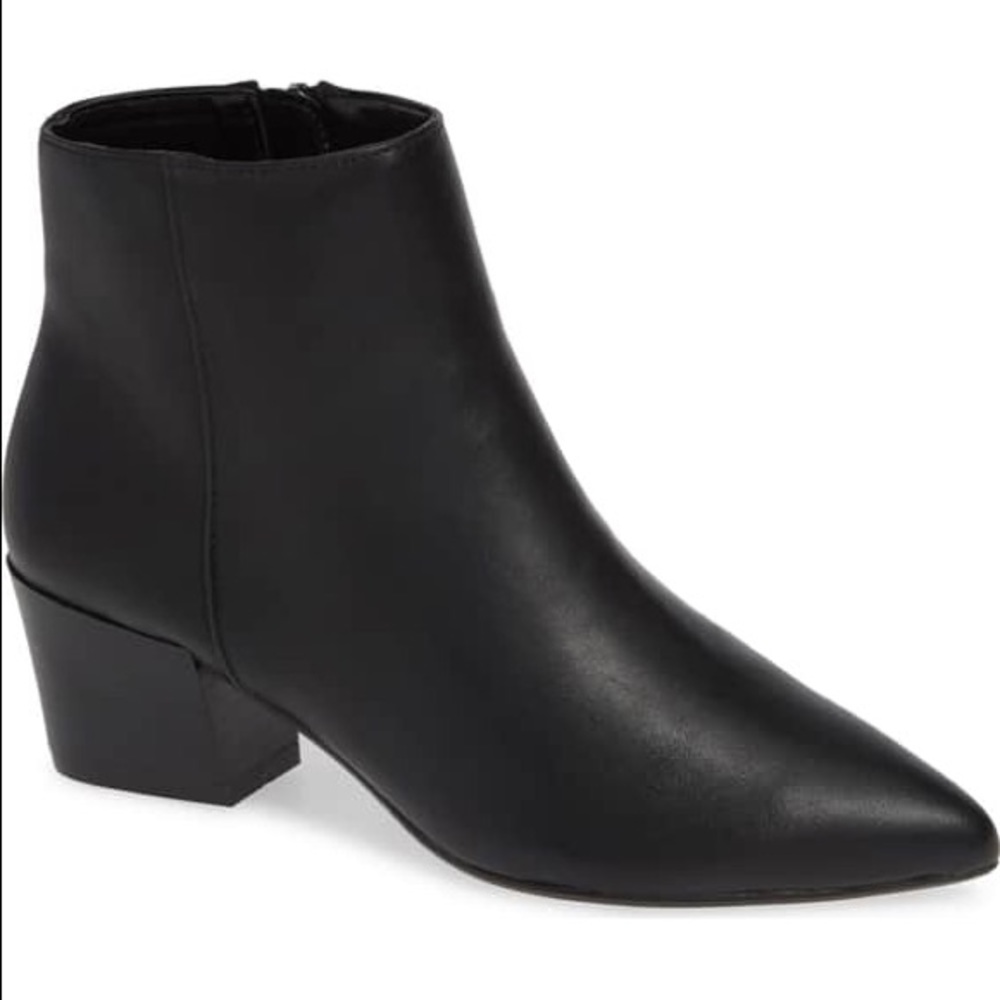 Kensie Black Ankle Boot (SIZE 6.5)